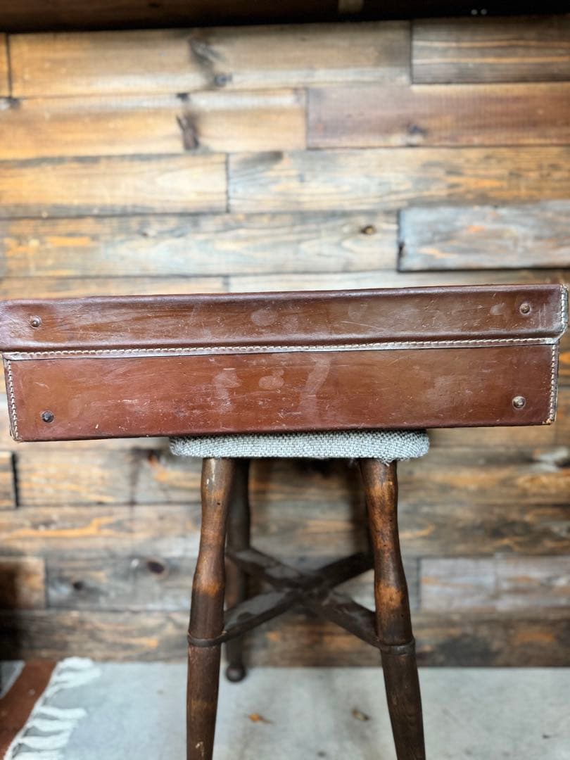 イギリス製　ビンテージトランク