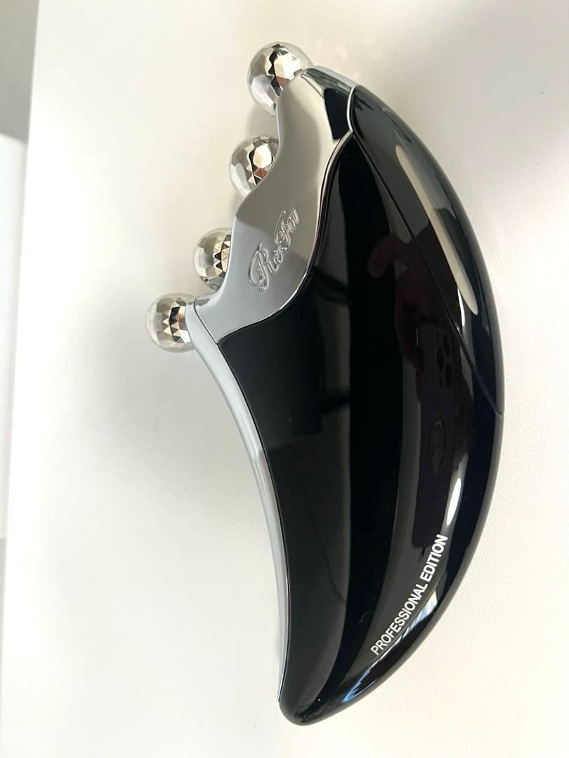 ReFa4CAXA リファフォーカッサ　美顔器ローラー