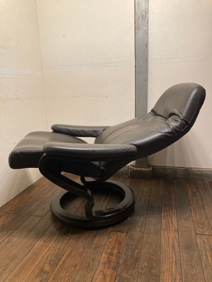 ドイツ himolla ヒモラ社製 本革リクライニングチェア&オットマンセット