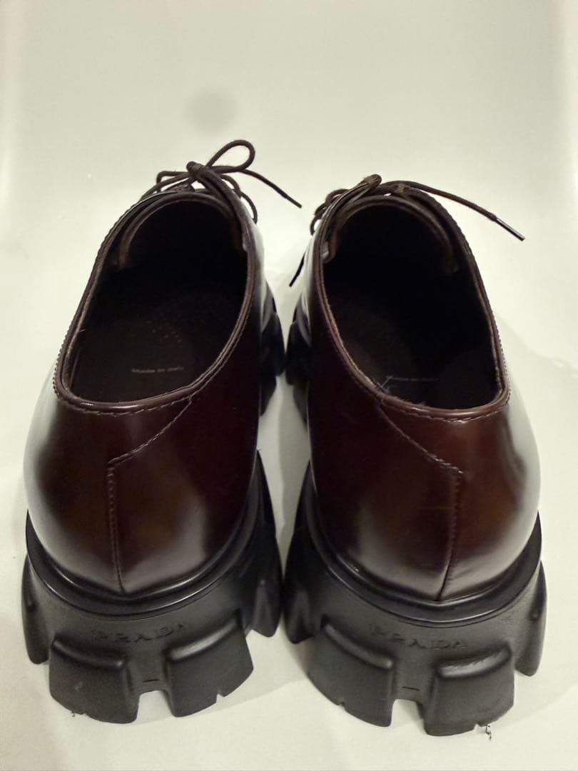 専用中⭐︎人気PRADA モノリス試着のみ⭐︎サイズ8.5