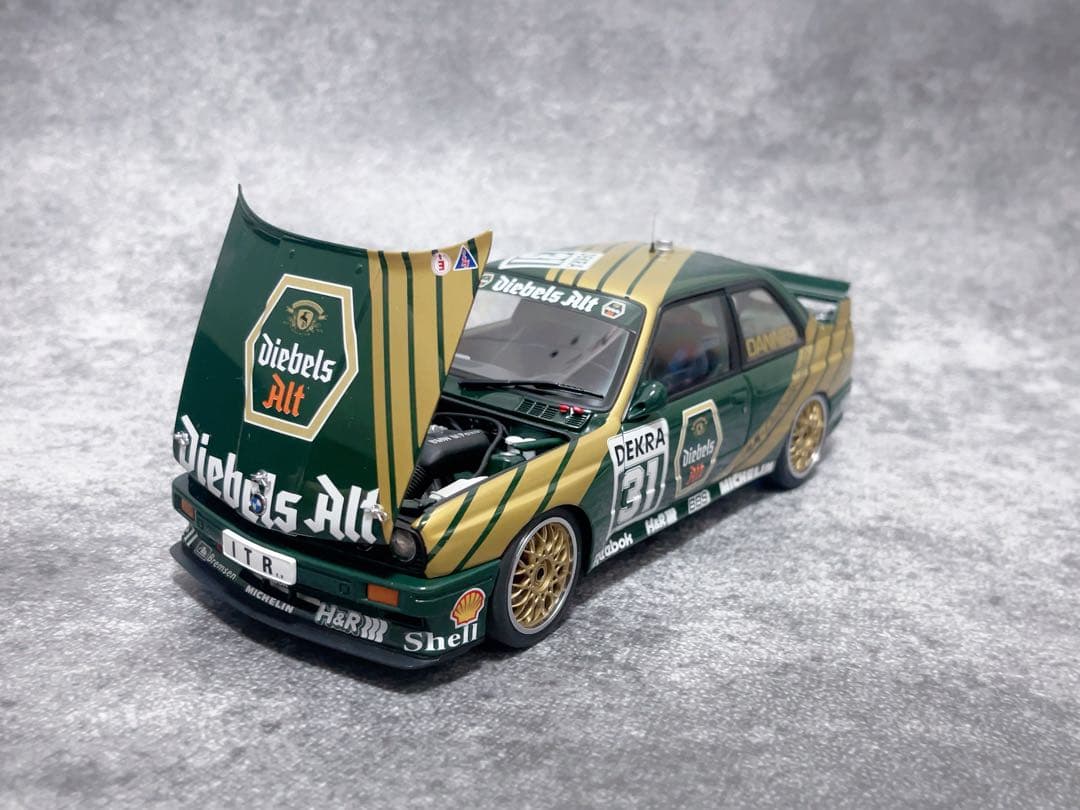 オートアート 1/18  M3(E30)DTM 1991 #31