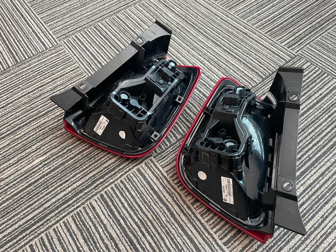 さ*ら様 アバルト ABARTH 595 純正 テールレンズ