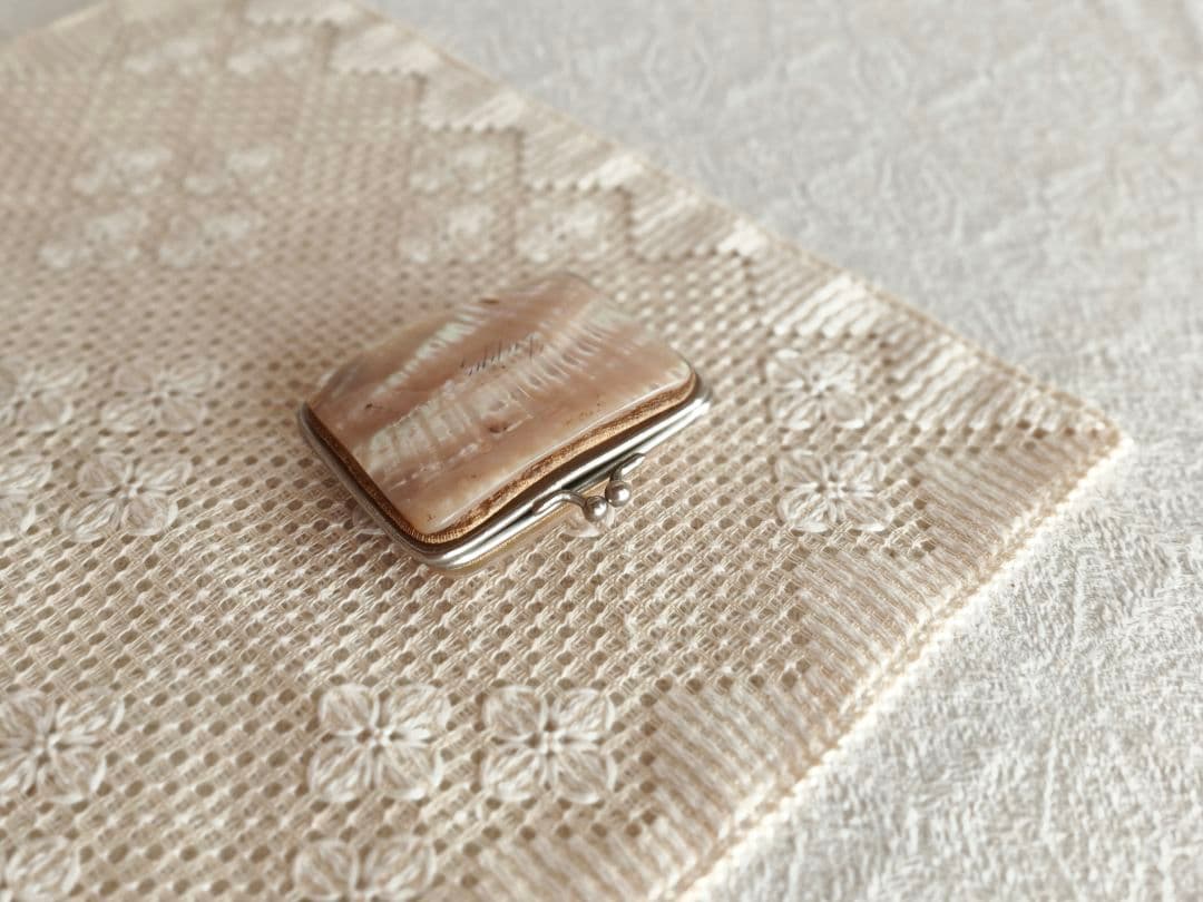 * vintage purse ୨୧ .·*° 貝がらの 小物入れ がま口