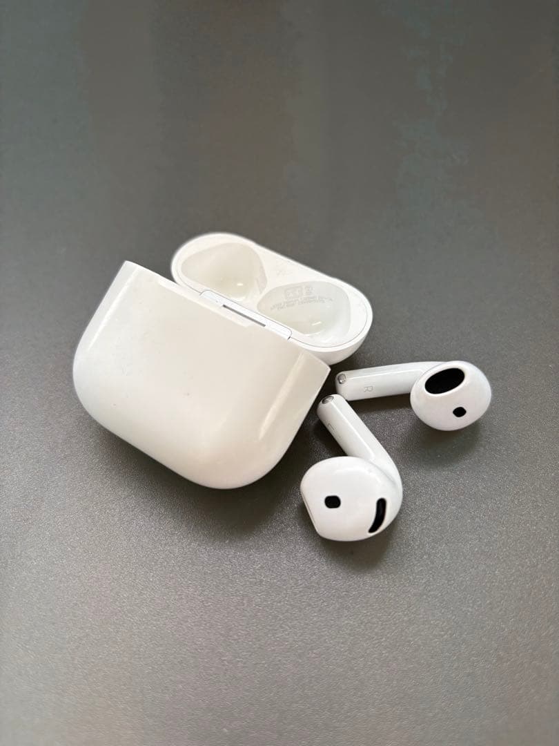 【訳あり】 AirPods 第4世代/ノイズキャンセリング対応/<No1895>
