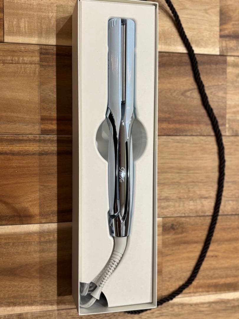 ReFa ストレートヘアアイロンプロ ホワイト　新品・未使用・未通電