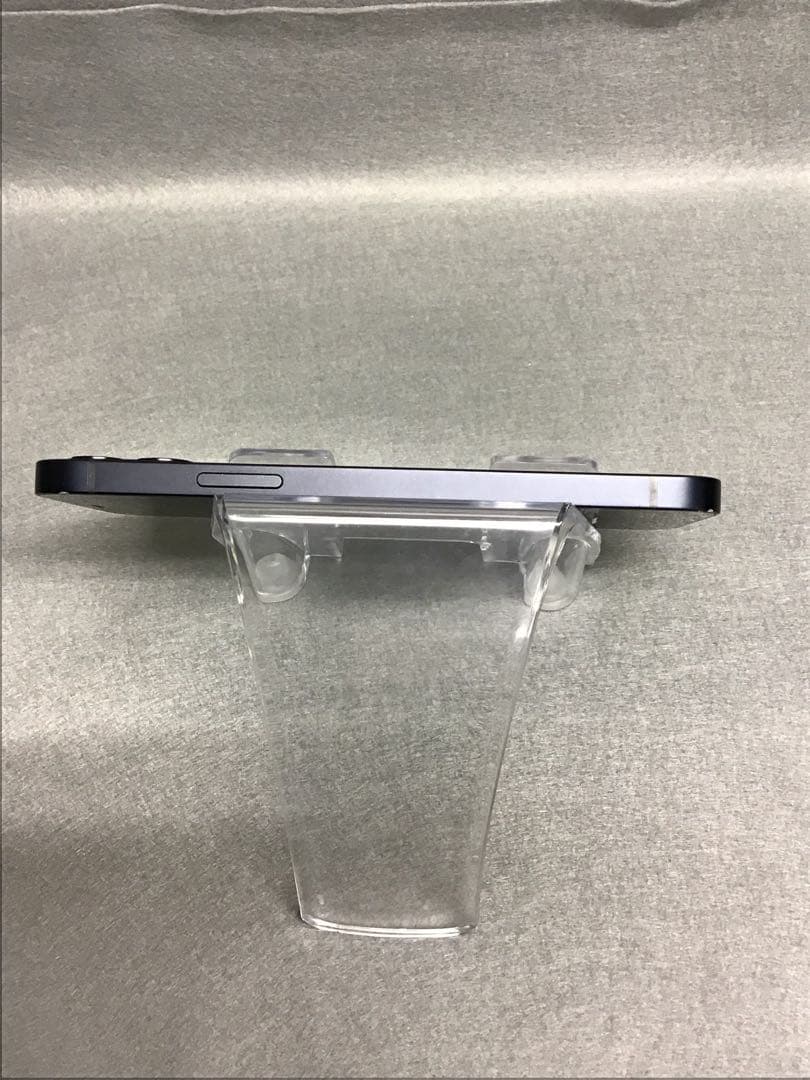 美品 国内版 SIMフリー　iPhone12 64GB ブラック色