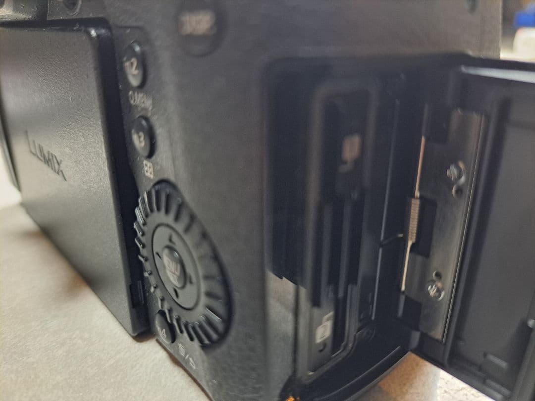 最終価格！LUMIX GH5 ミラーレス一眼 本体　付属品　おまけあり