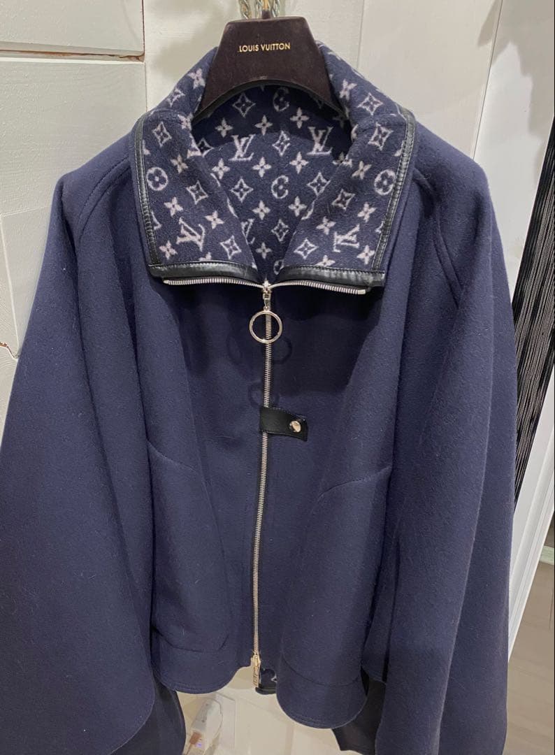 ルイヴィトン　ケープコート モノグラムロゴ　リバーシブル　極美品