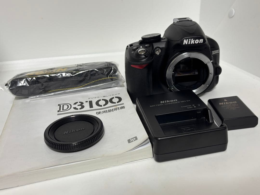 【美品】Nikon ニコン D3100 ボディ ブラック