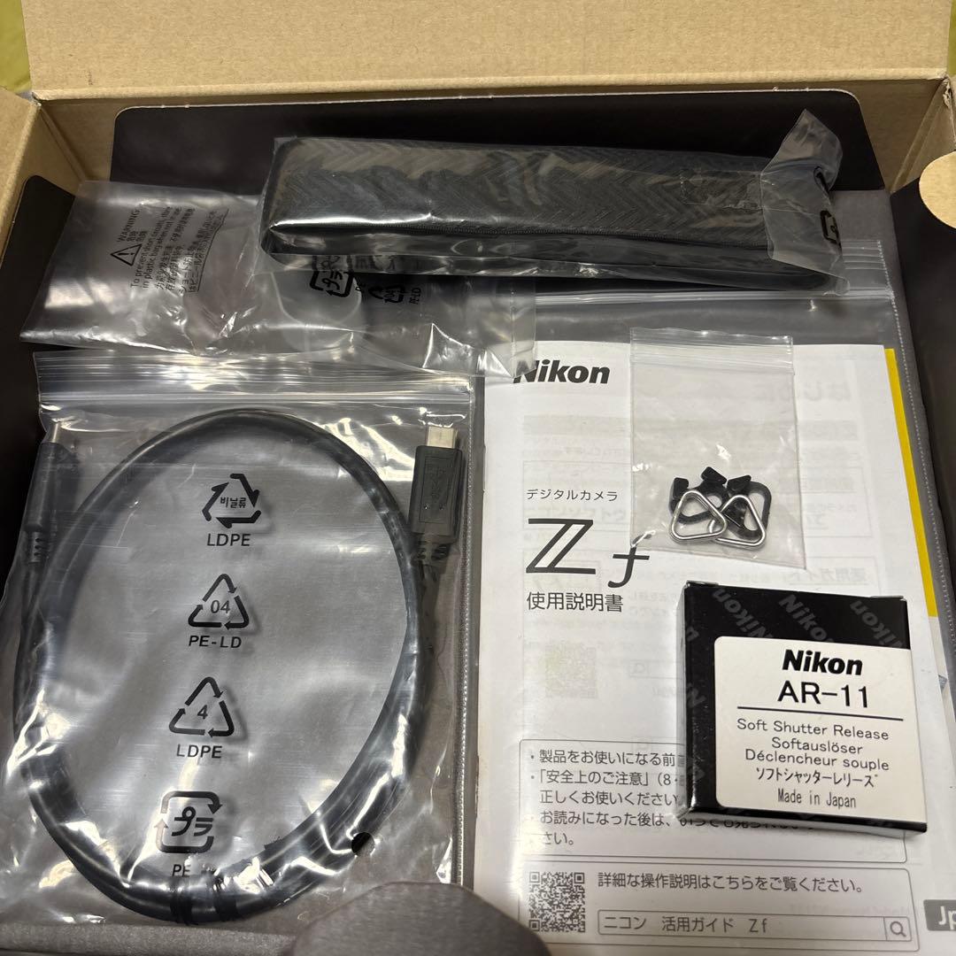 Nikon Zf ボディ ストーングレー ニコン ミラーレス一眼カメラ