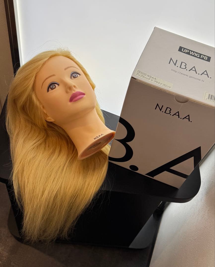 【新品特価30%OFF】N.B.A.A.ウィッグ 一般・プロ・店舗ディスプレイ