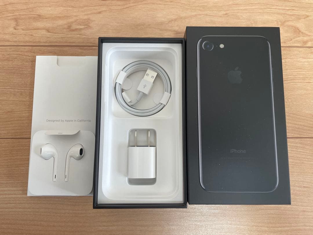 【美品】Apple iPhone 7 ブラック 256GB 本体 SIMフリー