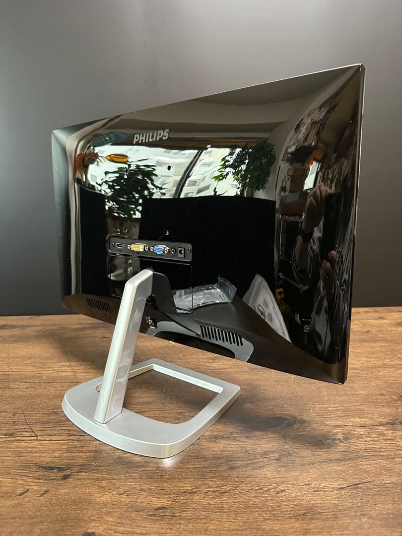 新品未使用　PHILIPS 液晶モニター 226E9QDSB/11