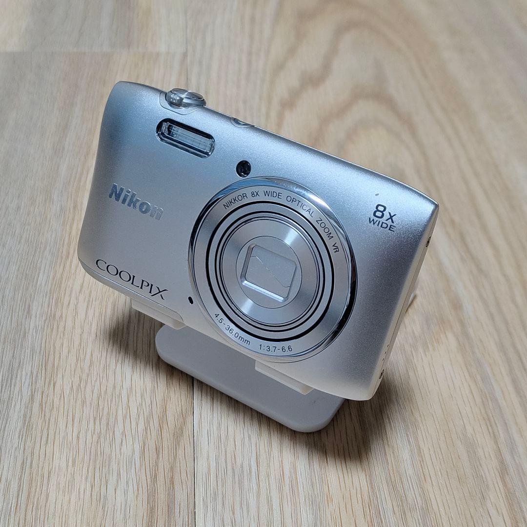 Nikon COOLPIX S3600 シルバー コンデジ