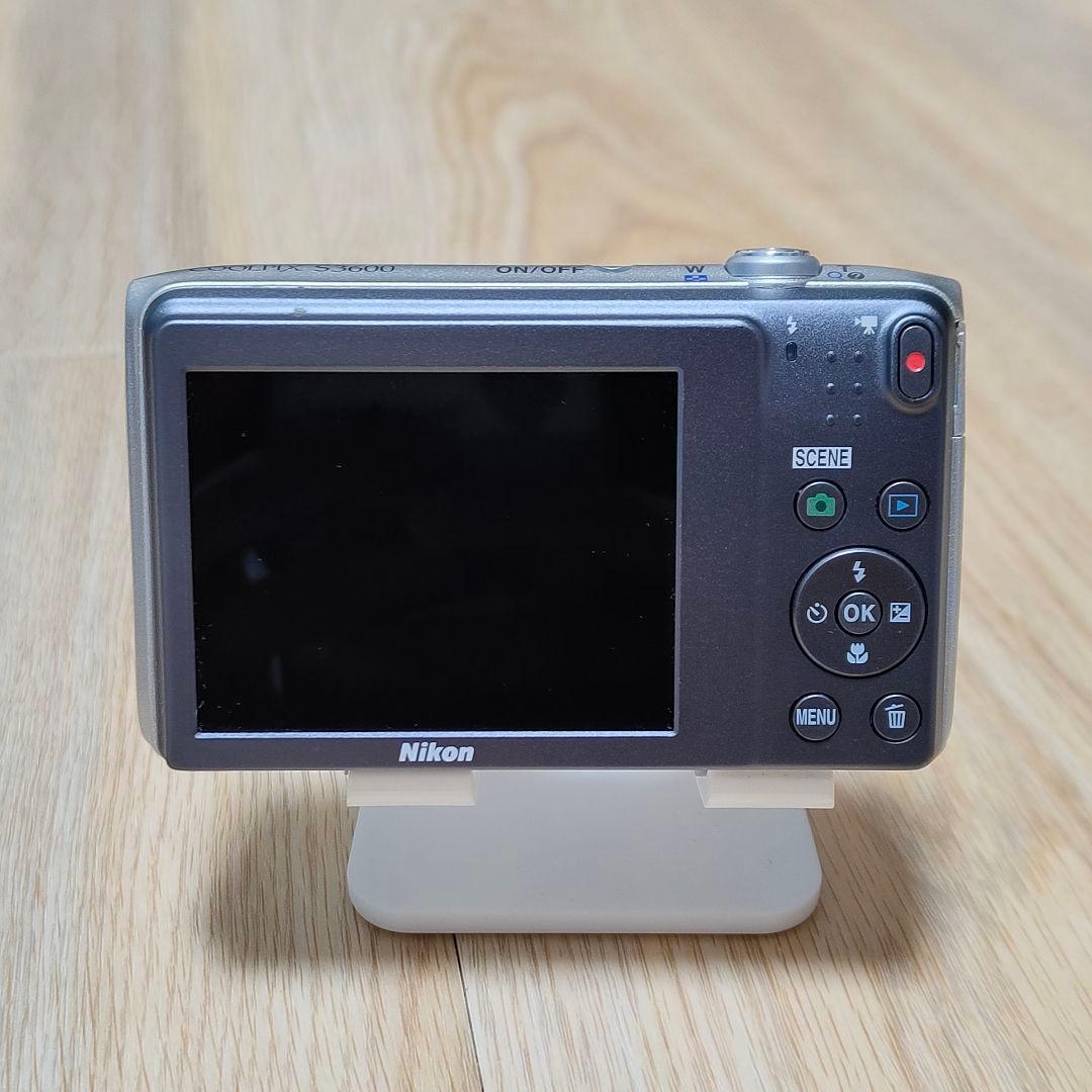 Nikon COOLPIX S3600 シルバー コンデジ