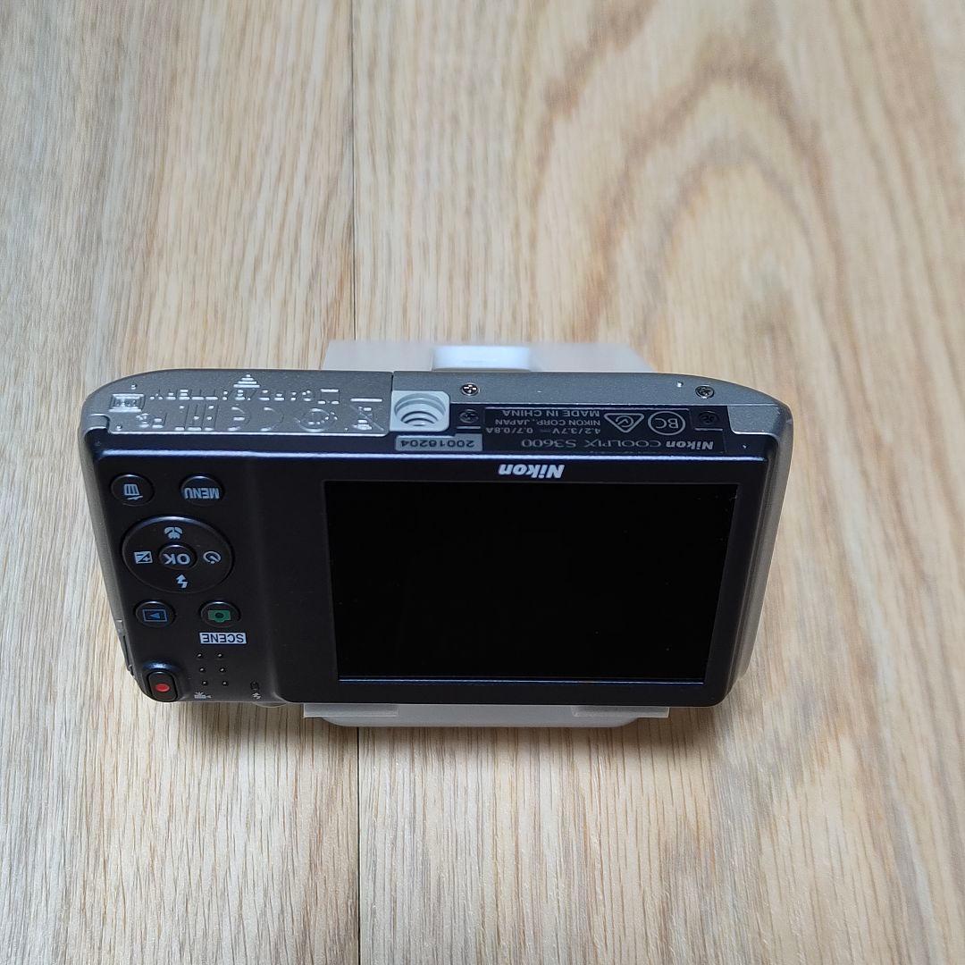 Nikon COOLPIX S3600 シルバー コンデジ