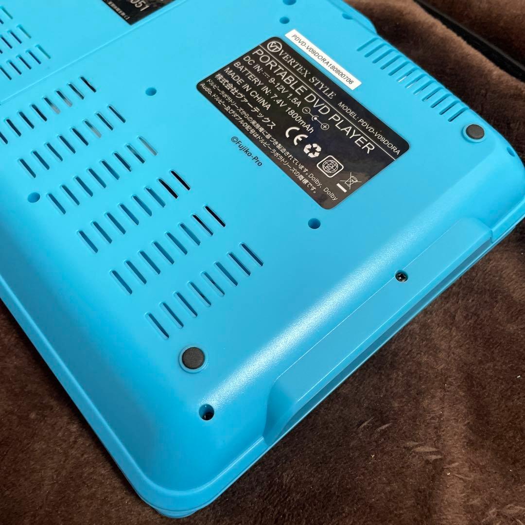 美品　9インチ キャラクター ポータブルDVDプレイヤー ドラえもん