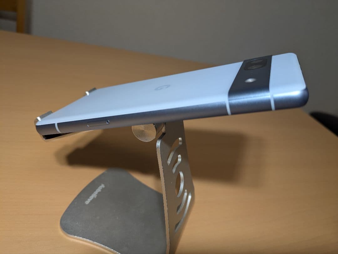 Google Pixel7a docomo 画面割れ有り 利用制限〇