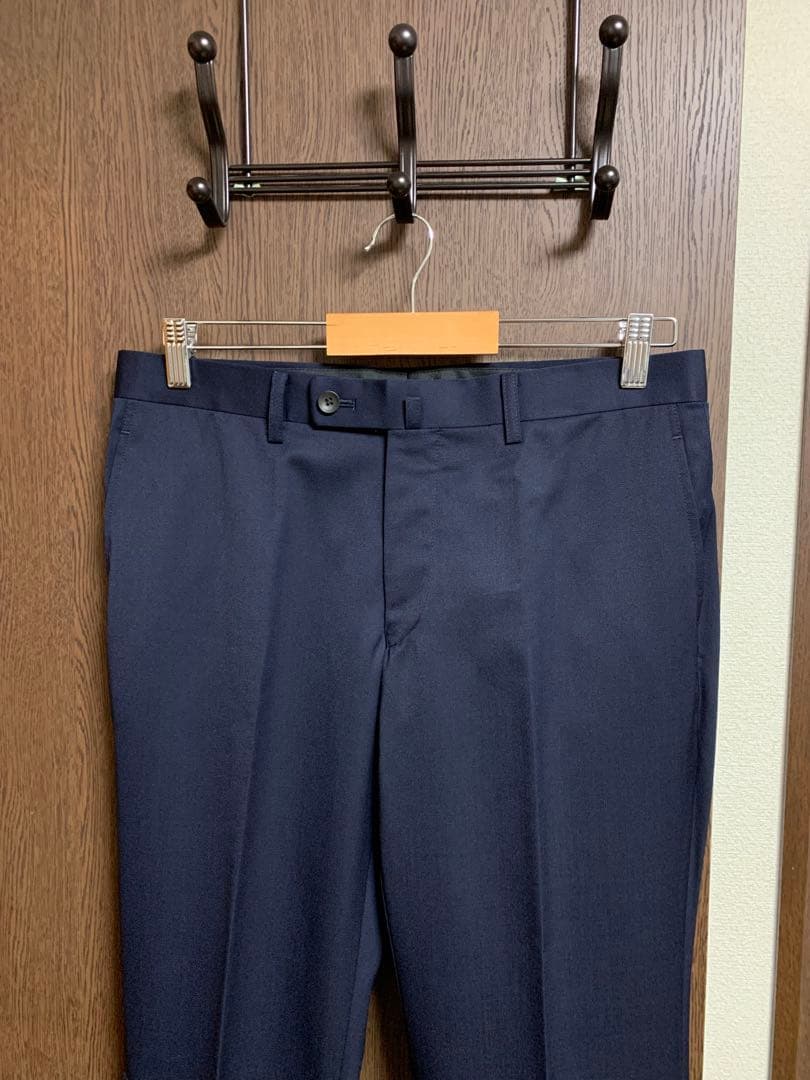 A4新品未使用！品格の1着！年間定番！素敵なネイビー3ピーススーツ！極小訳のみ
