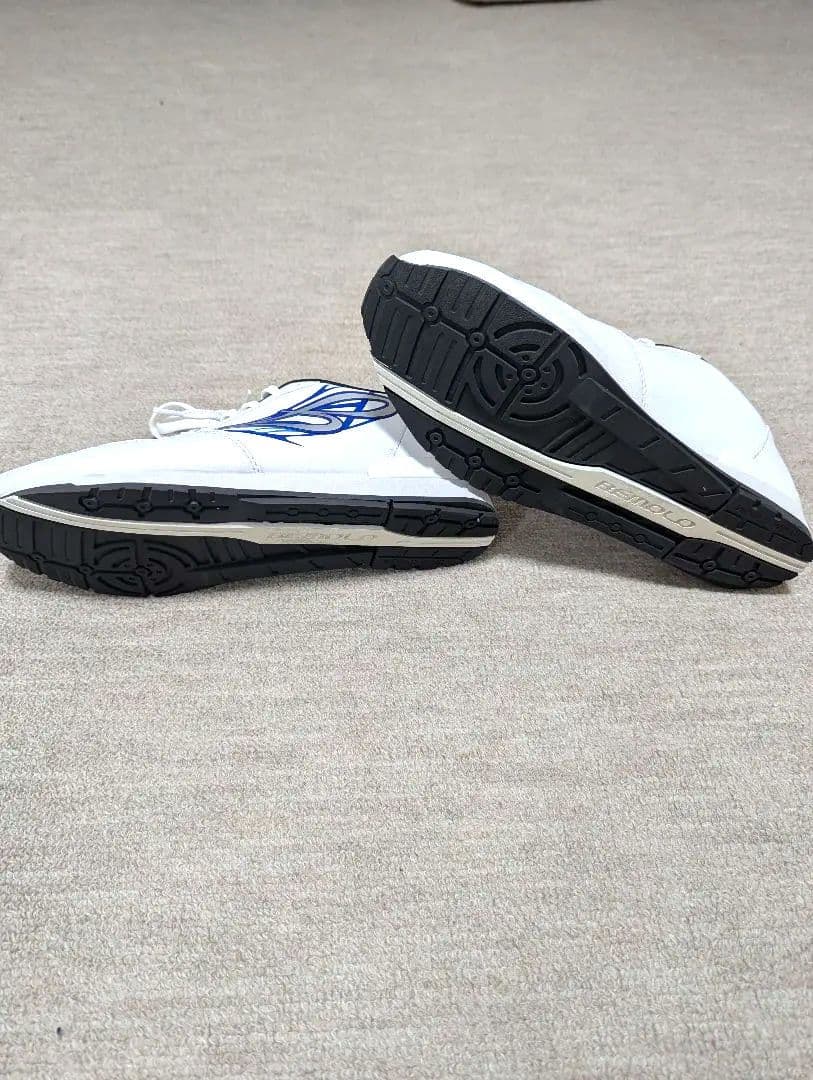 ビモロス−パ−トラディショナル 刀　KATANA ホワイトロ−カット