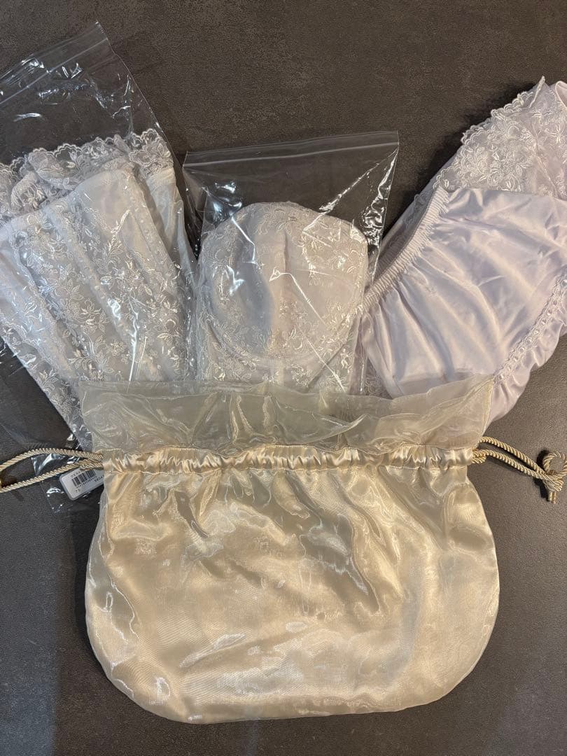 セモアブライダルインナー エレガントBセット E75/70