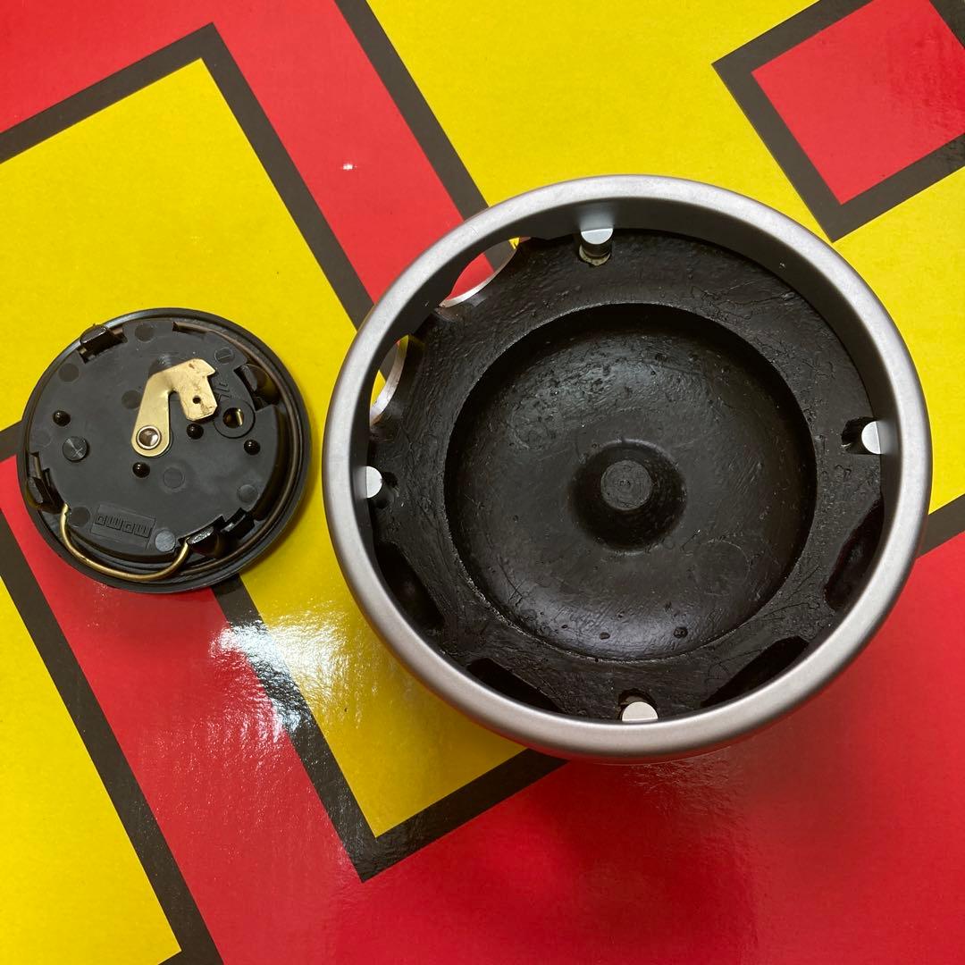 MOMO ステアリング 黒 3本スポーク