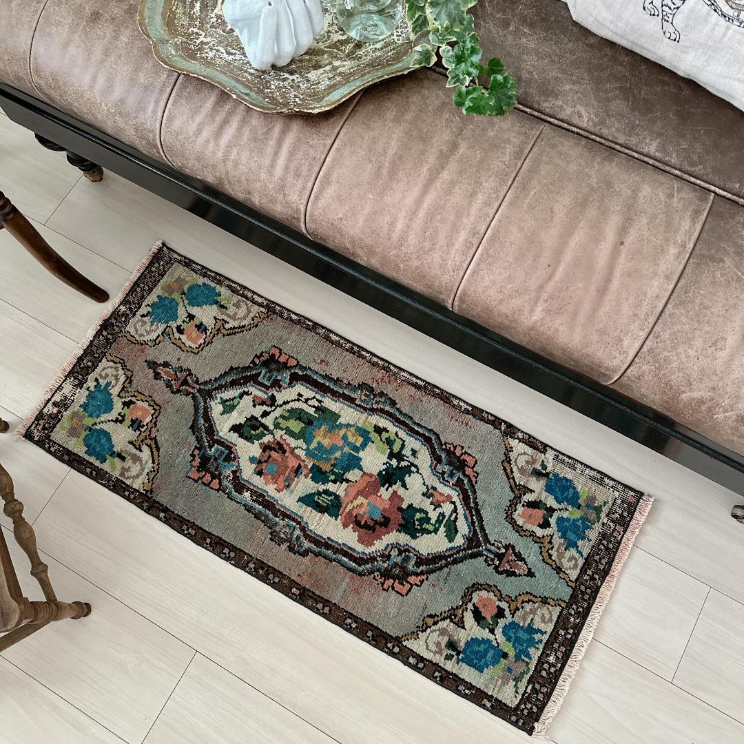 トルコ ヴィンテージラグ A50人気柄 レア ペールブルー ピンク グリーン