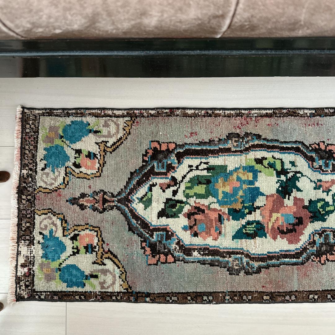 トルコ ヴィンテージラグ A50人気柄 レア ペールブルー ピンク グリーン