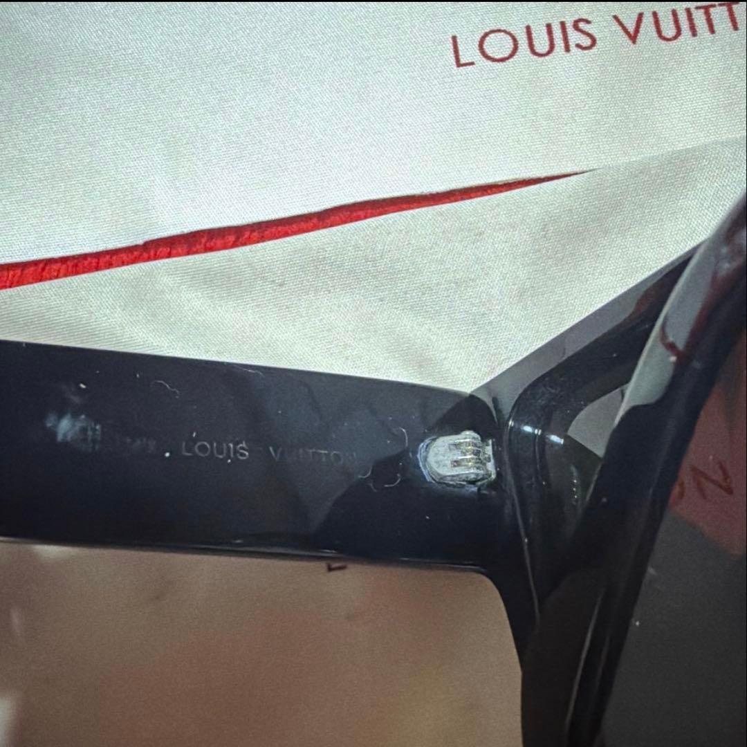 【まる】LOUIS VUITTONサイクロン サングラス ブラック