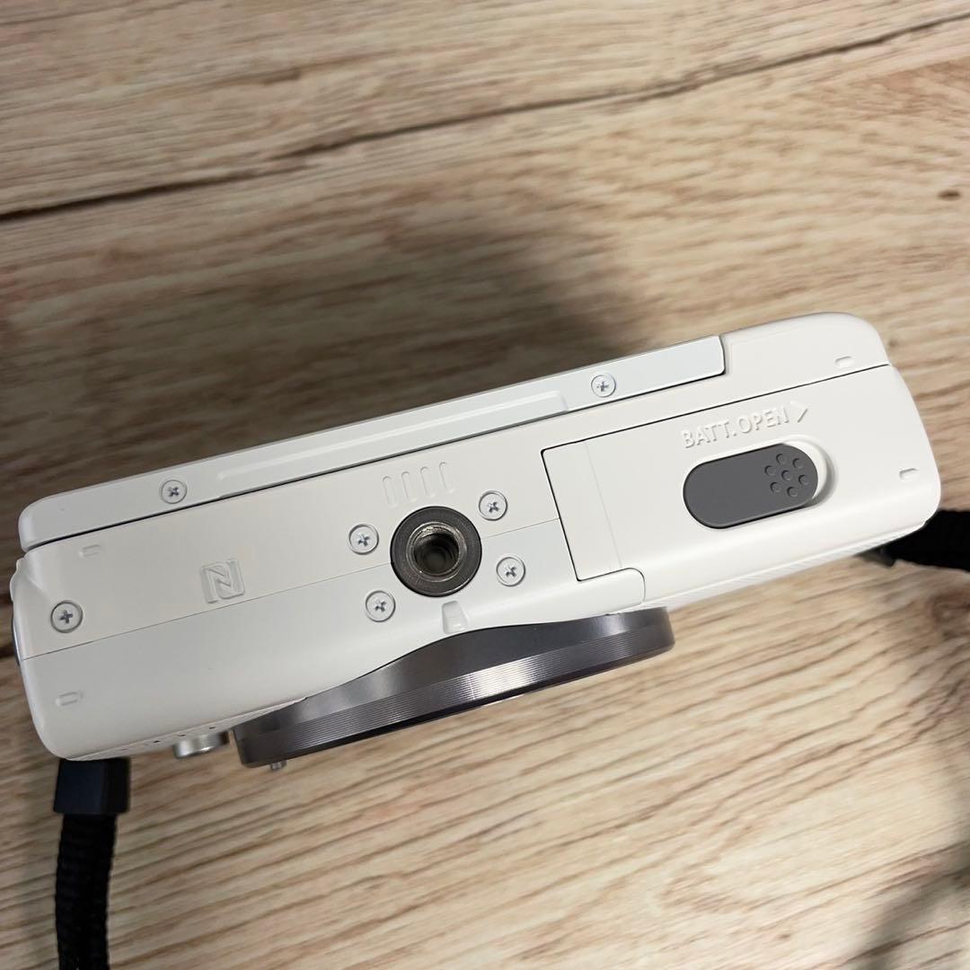 Canon EOS M100 ミラーレスカメラ レンズ付き D10