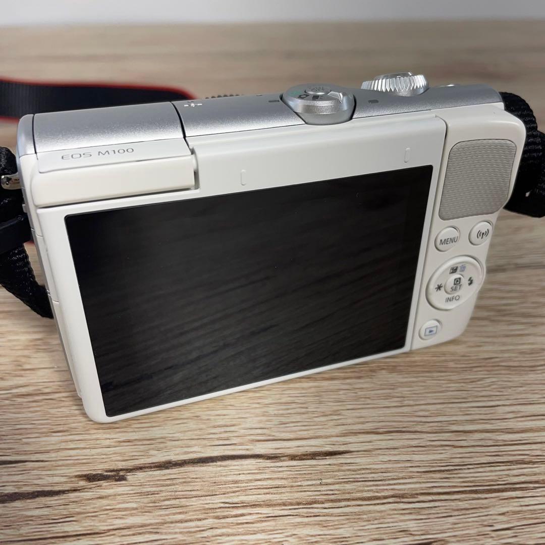 Canon EOS M100 ミラーレスカメラ レンズ付き D10