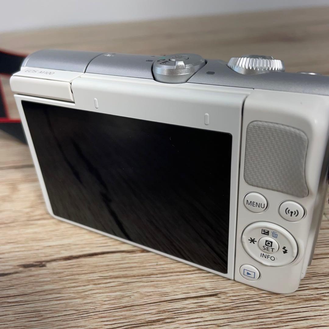 Canon EOS M100 ミラーレスカメラ レンズ付き D10