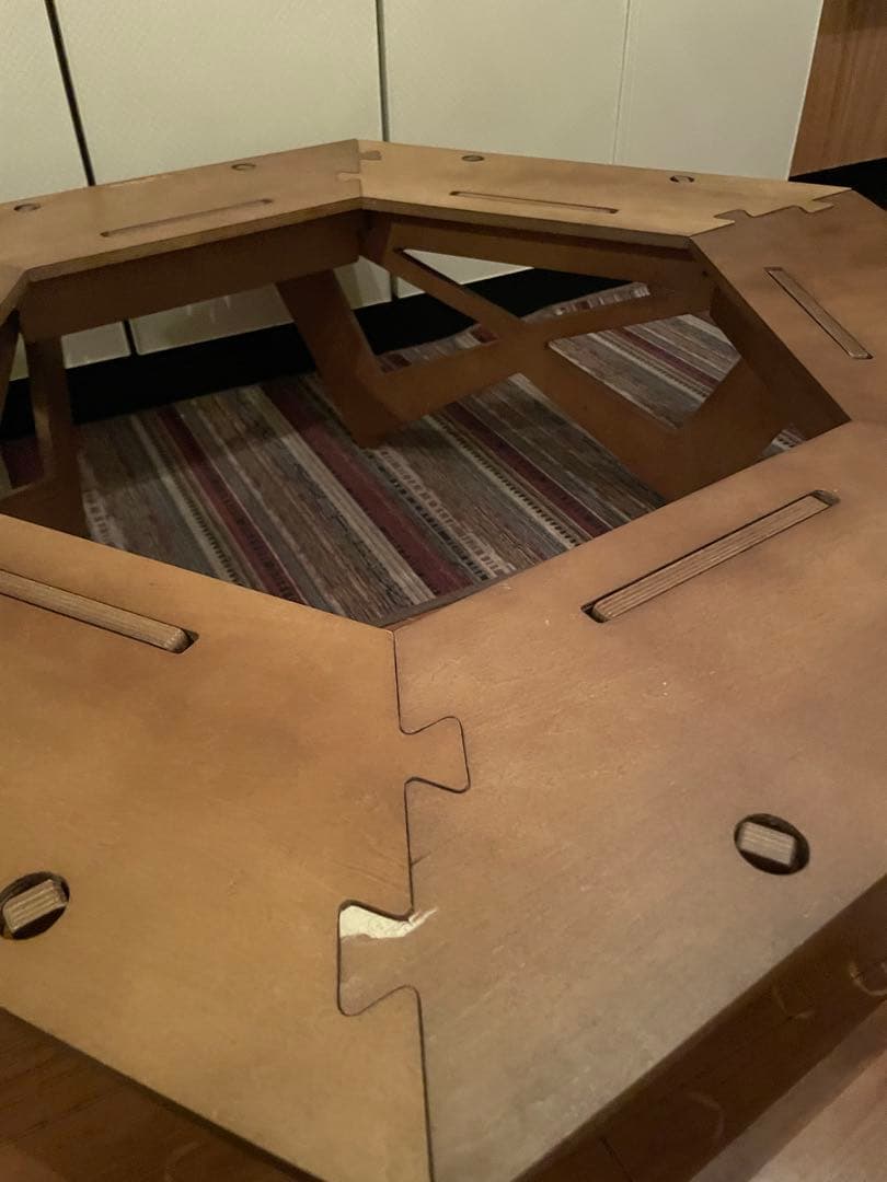 ハイランダー　ヘキサテーブル