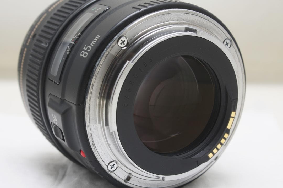キヤノン EF 85mm F1.8 USM
