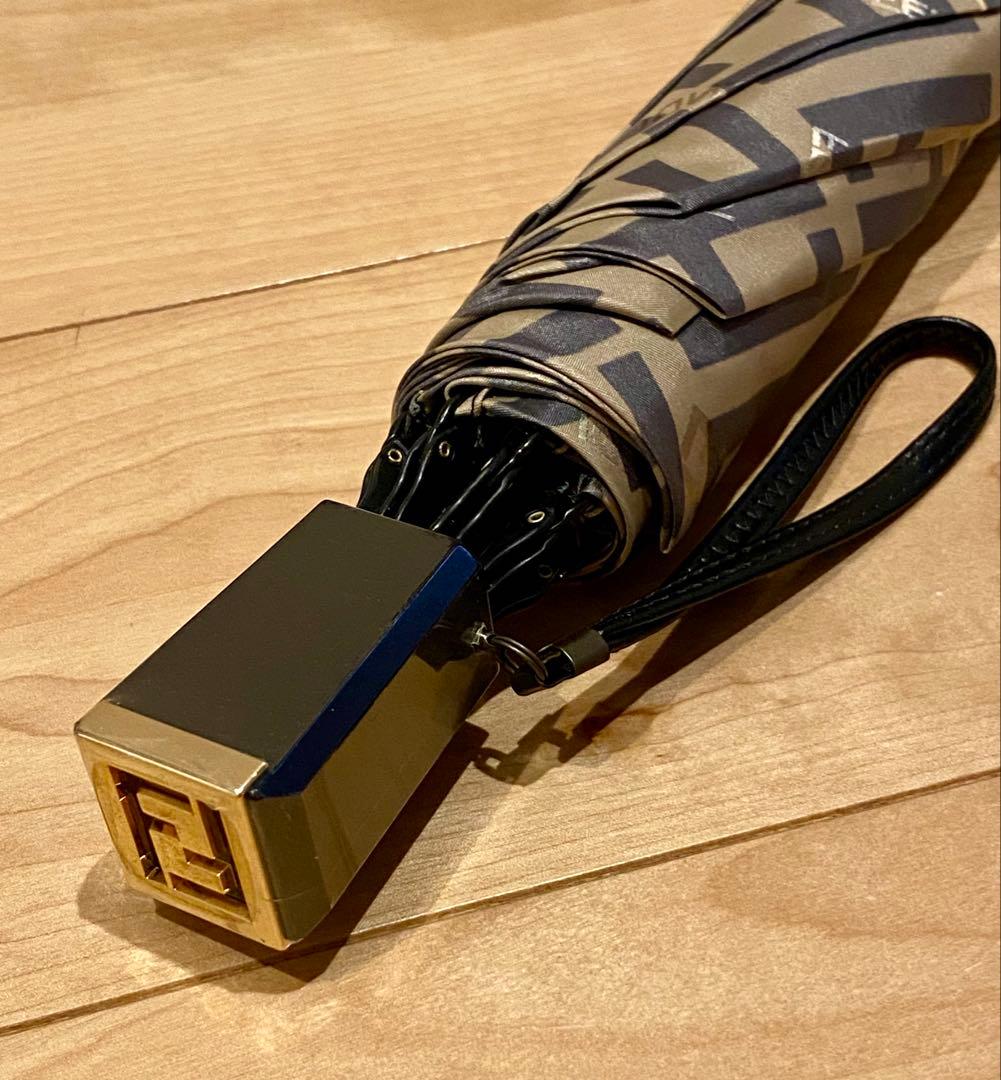 FENDI 折りたたみ傘 黒/金