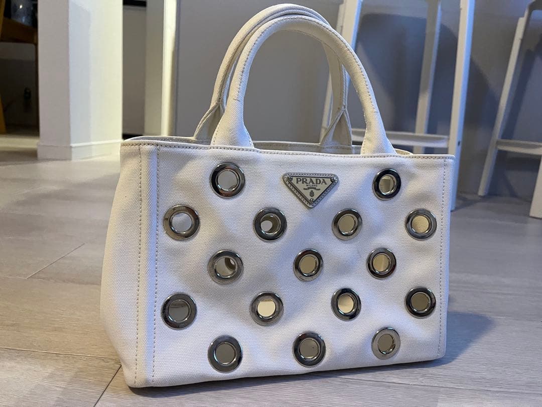 【まりあ】 PRADA プラダ ホワイト カナパ ハンドバッグ