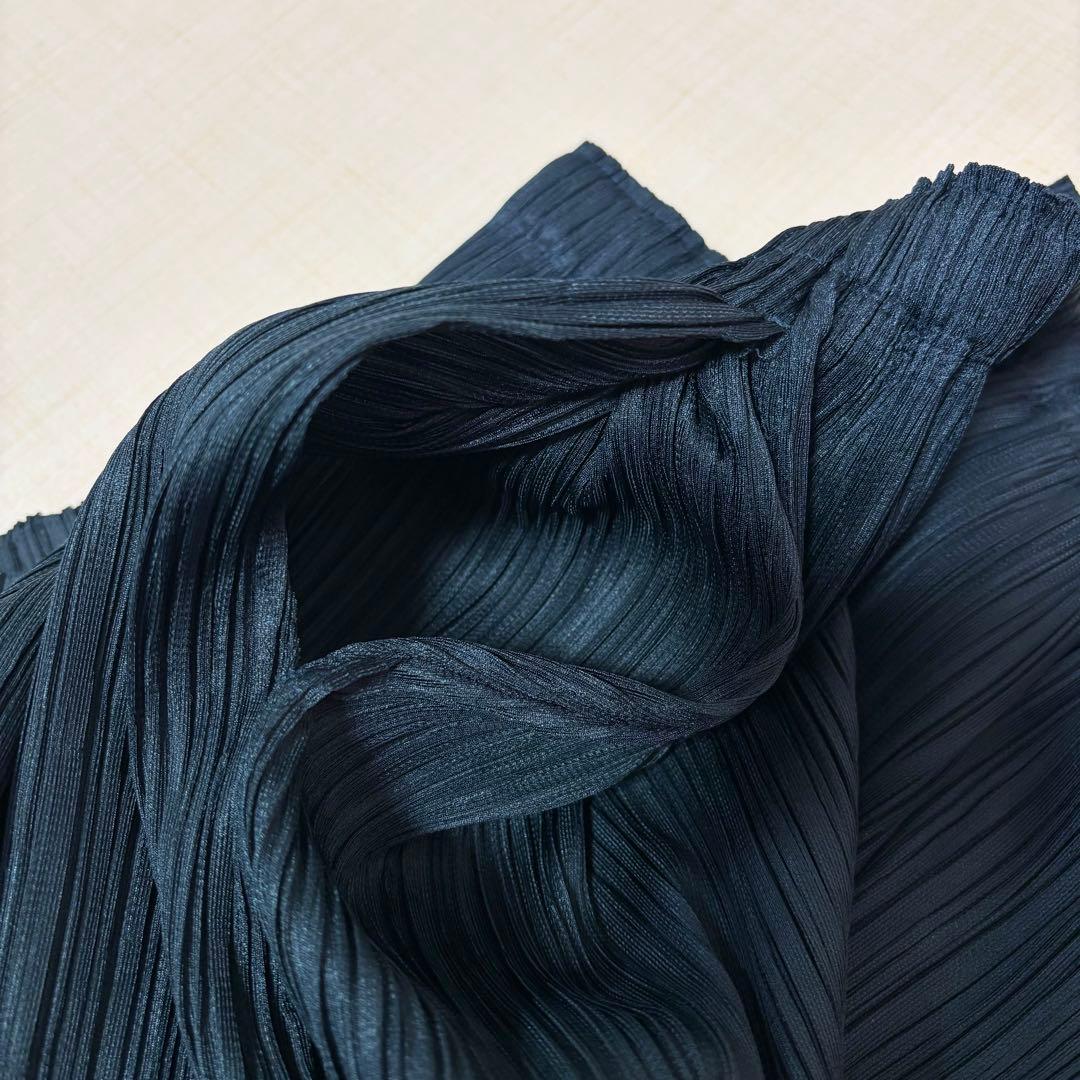 美品　プリーツプリーズ　サルエルパンツ　変形　ポケット　ダークグリーン　サイズ3