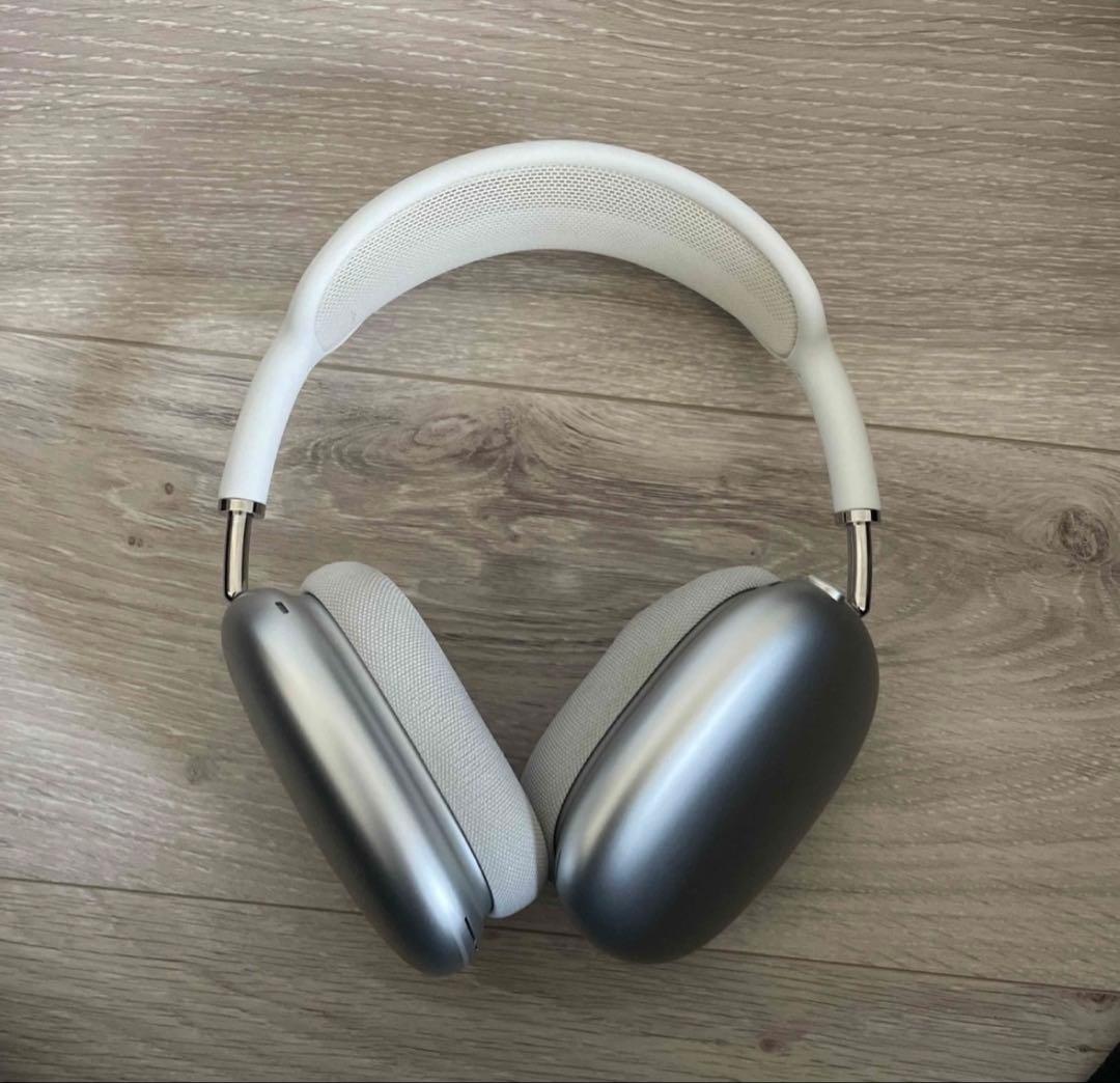 並行輸入　ケース付きヘッドフォン