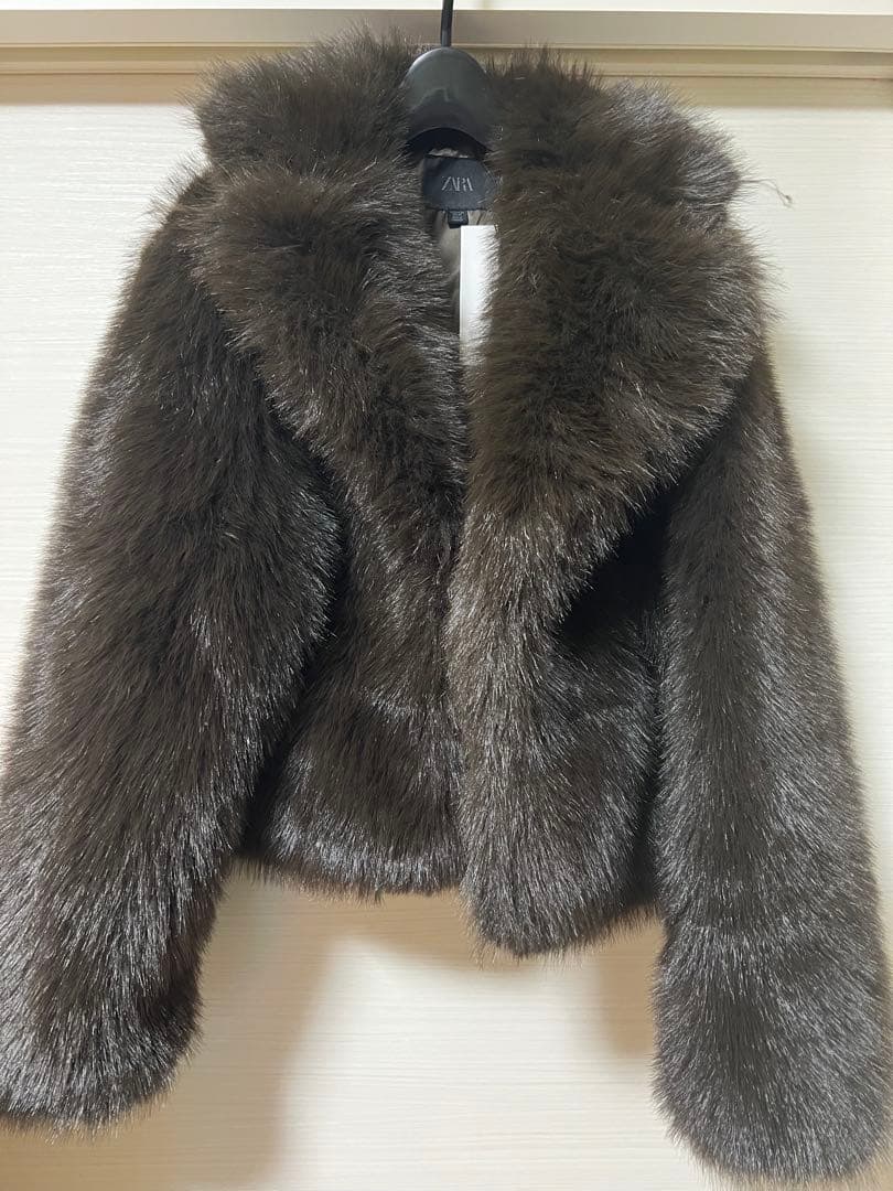 新品 タグ付き ZARA 完売品 ショートフェイクファーコート XS