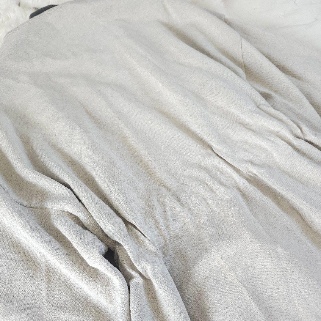 FOXEY 2022年 リネン混ロゴ刺繍入り ベルト付きカーディガンベージュ