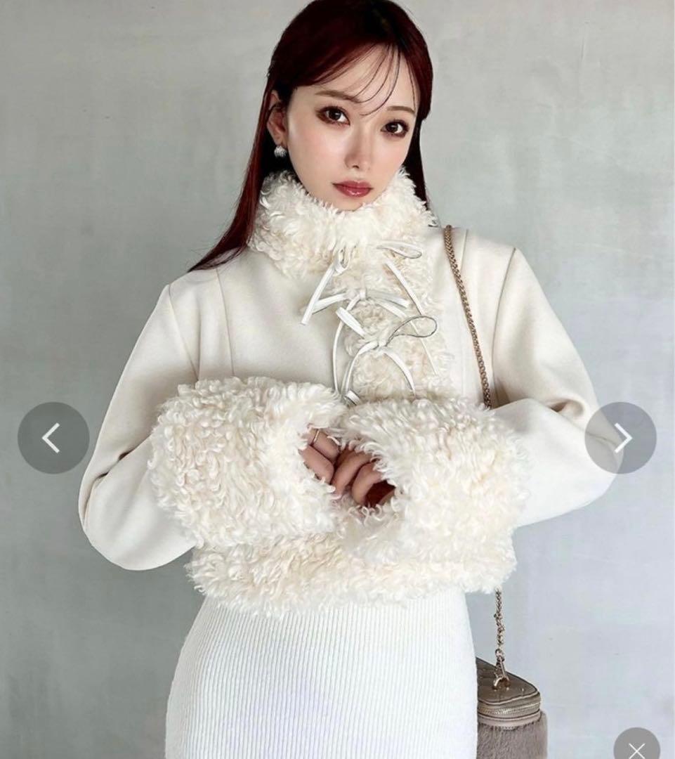 RESEXXY ホワイト フリル ファーコート