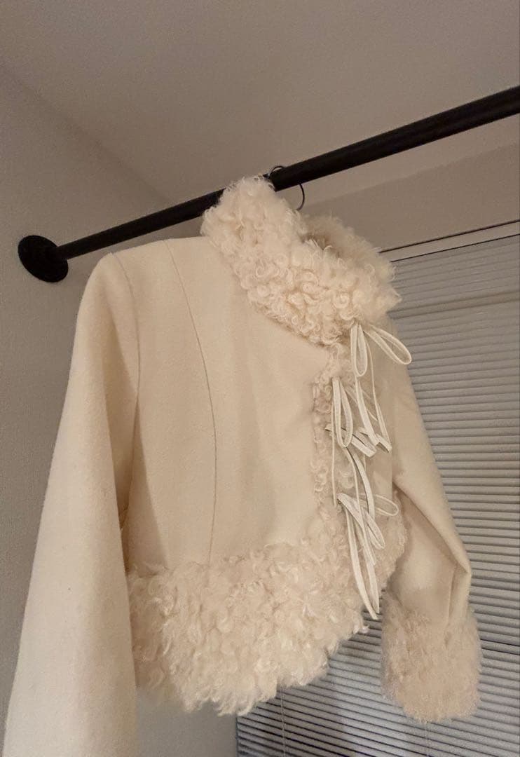 RESEXXY ホワイト フリル ファーコート