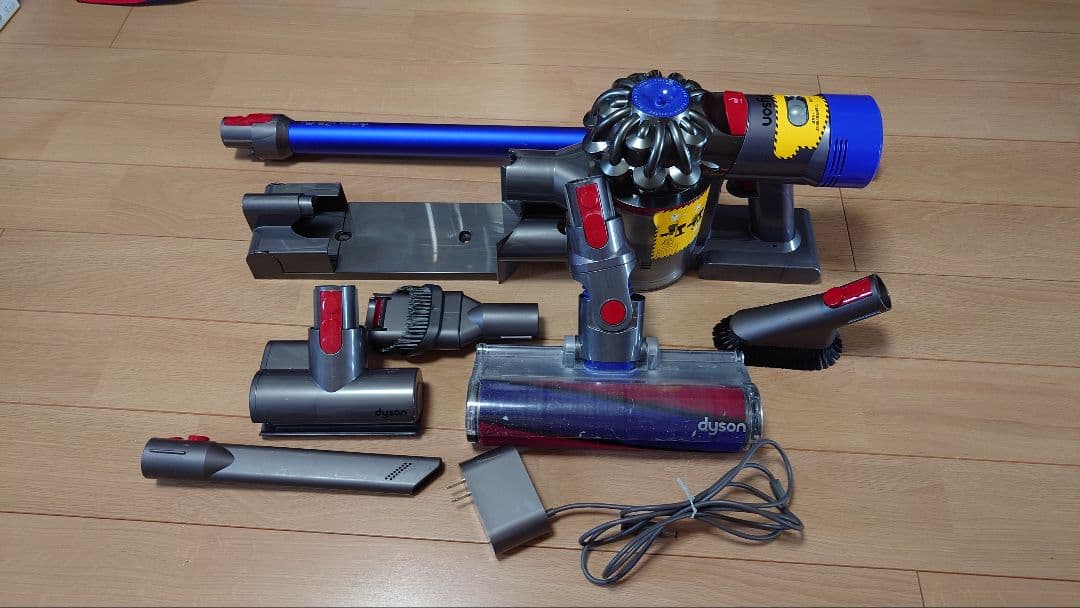 Dyson v7 fluffy 各種アタッチメント付き