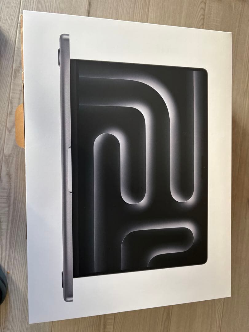 MacBook本体 MacBook pro M3 16gb 1tb