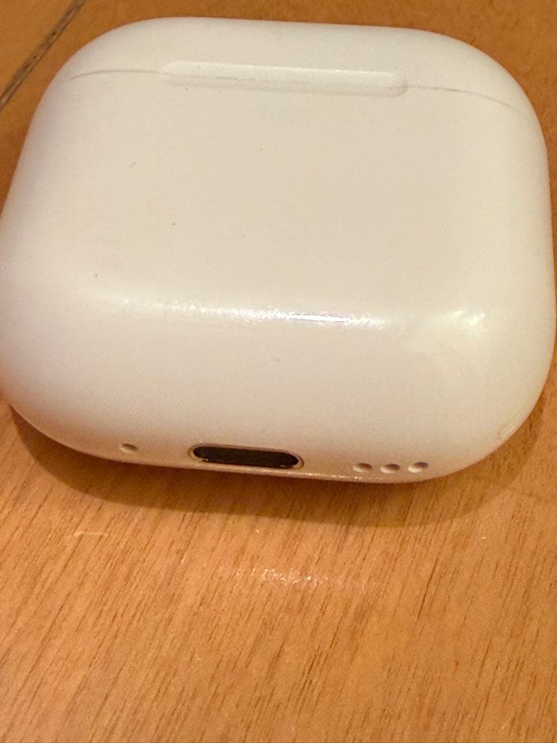 【slu】AirPods 4 アクティブノイズキャンセリング