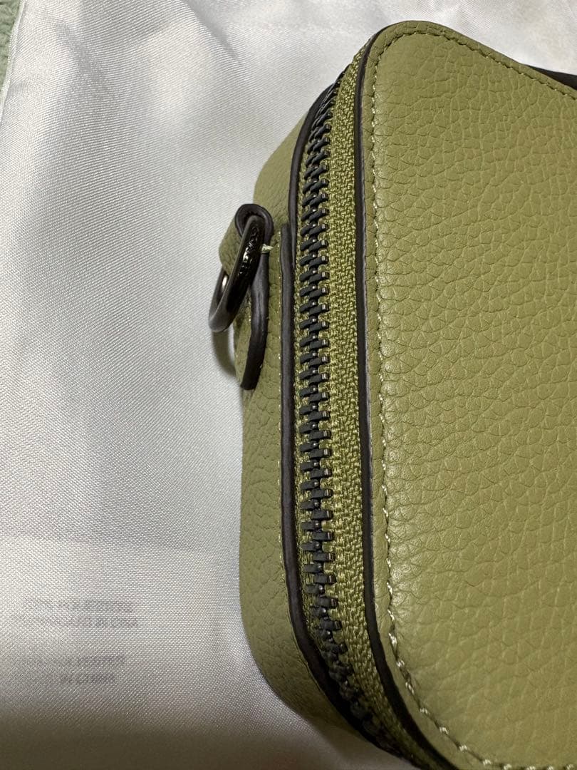 COACH チャーター スリム クロスボディ ショルダーバッグ モスグリーン新品