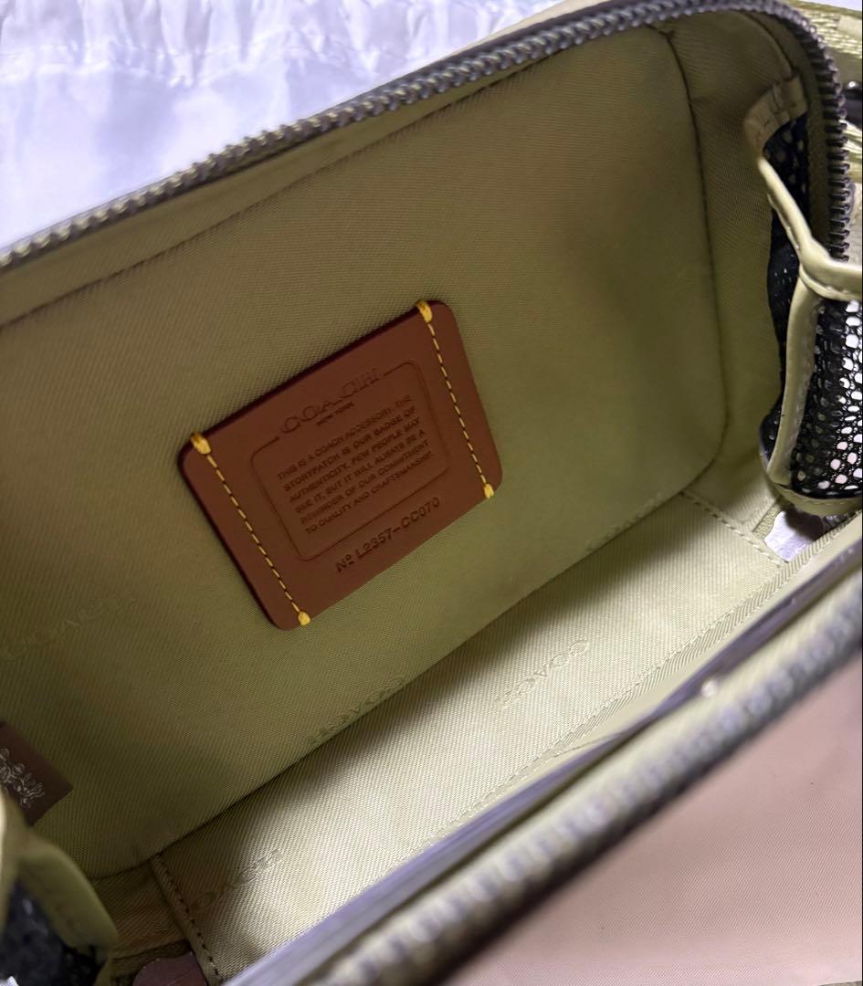 COACH チャーター スリム クロスボディ ショルダーバッグ モスグリーン新品