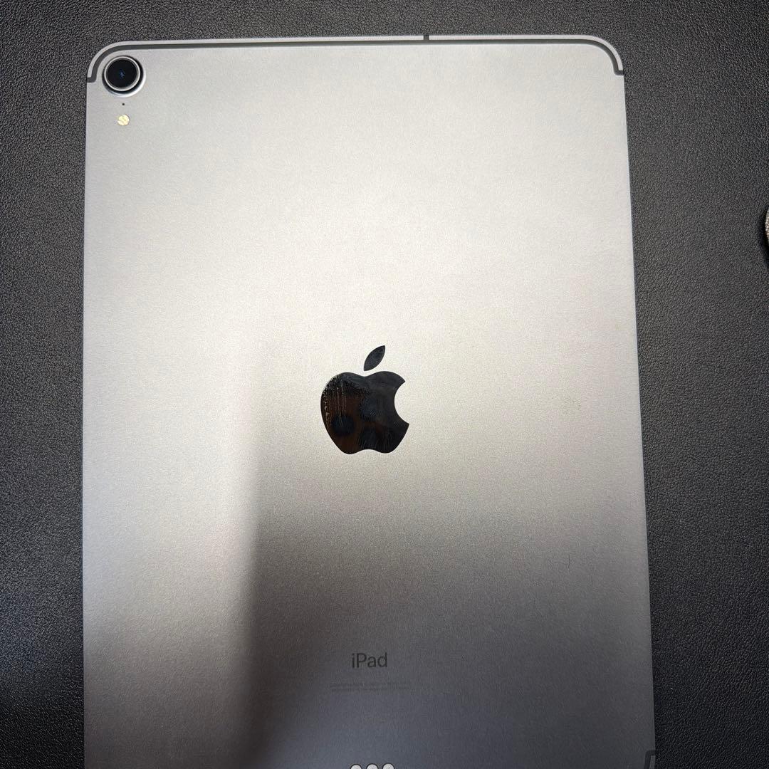 iPad Pro 11インチ　256G logicool combotouch