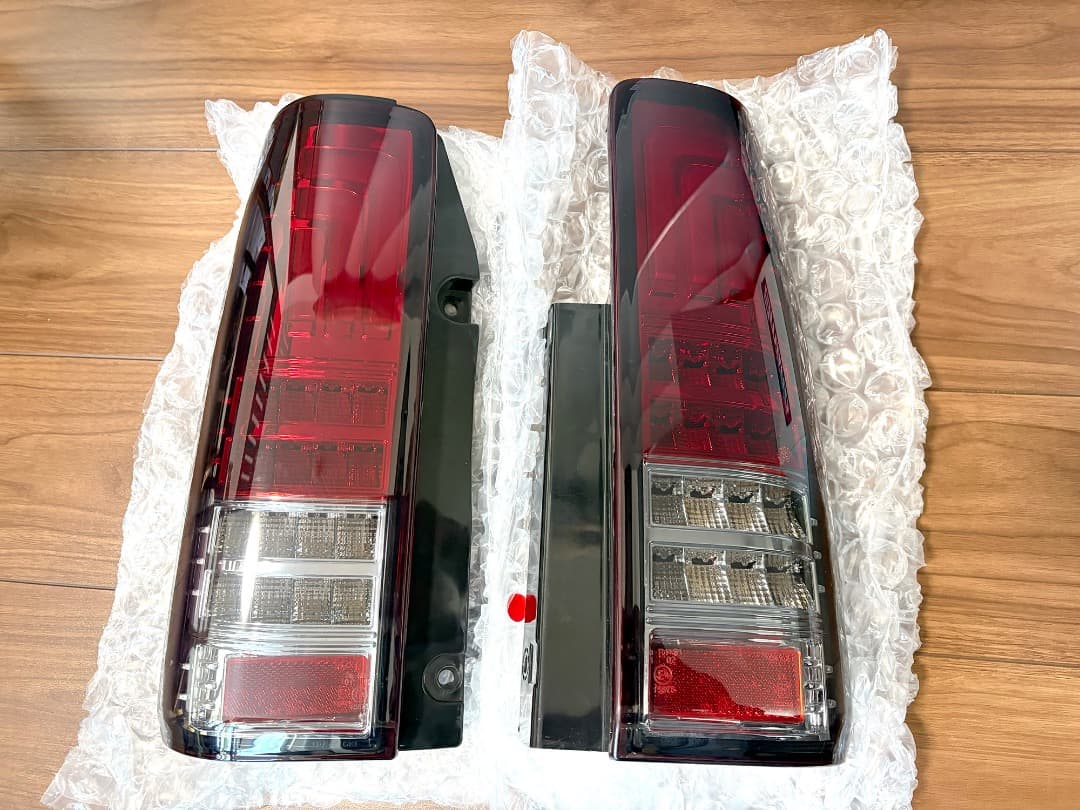 JB23 ジムニー　未使用LEDテールランプ