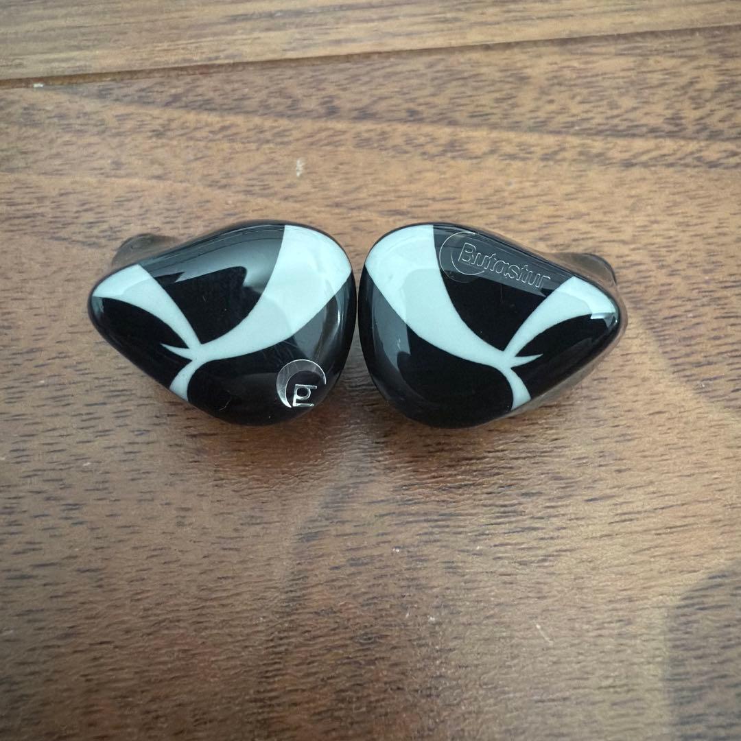 Night Oblivion Butastur ビュタスタル